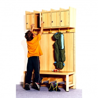 Komplettgarderobe mit Türen, mit Stütze, mit Paneelrückwand, für 4 Plätze 